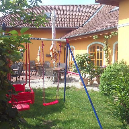 Ham-Ham National Park Hotel Havraniky Bagian luar foto