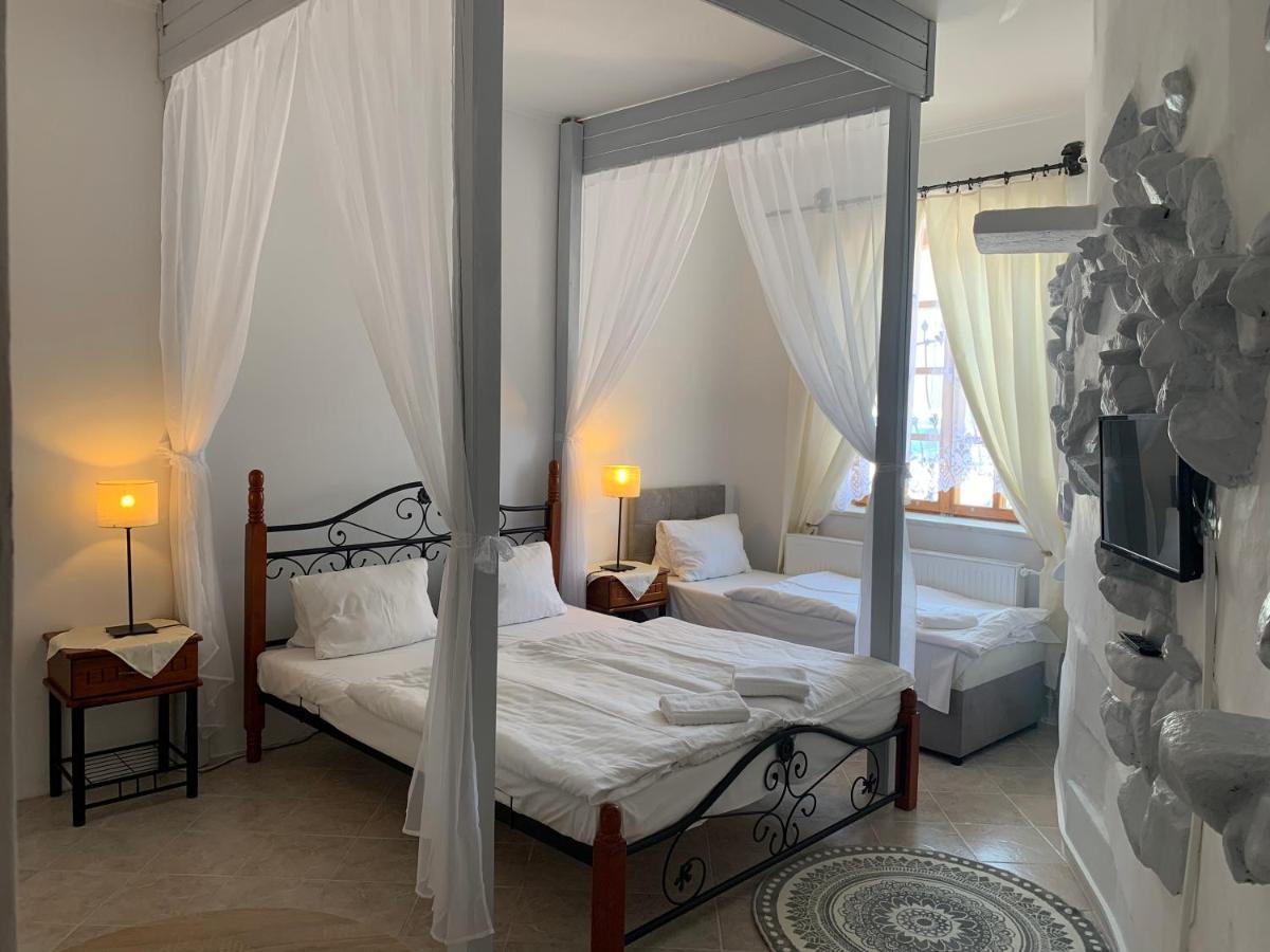 Ham-Ham National Park Hotel Havraniky Bagian luar foto