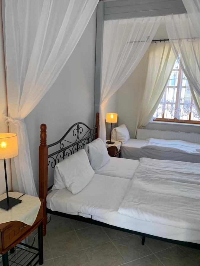 Ham-Ham National Park Hotel Havraniky Bagian luar foto