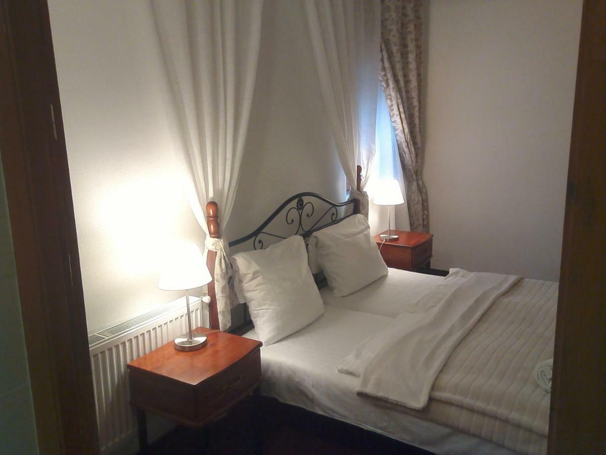 Ham-Ham National Park Hotel Havraniky Bagian luar foto