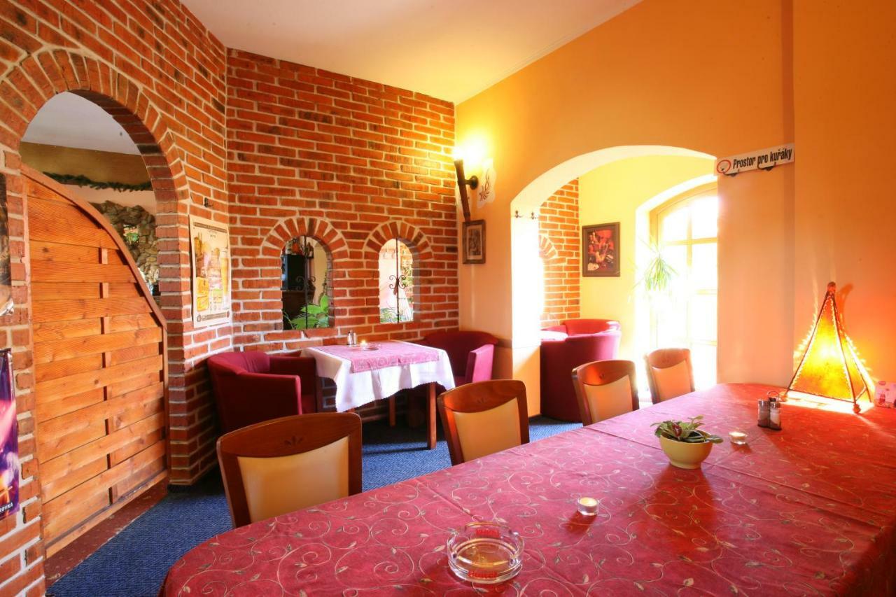 Ham-Ham National Park Hotel Havraniky Bagian luar foto