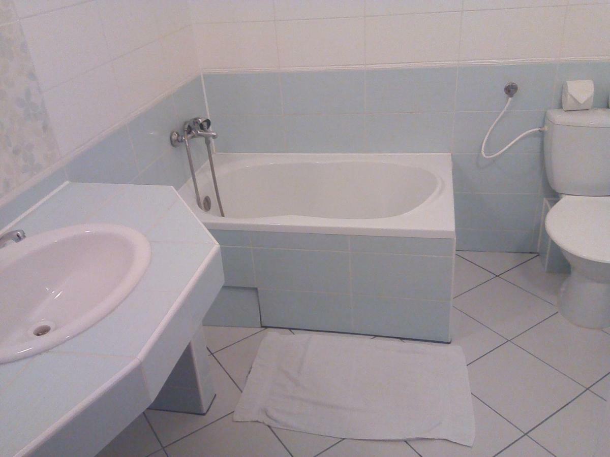Ham-Ham National Park Hotel Havraniky Bagian luar foto