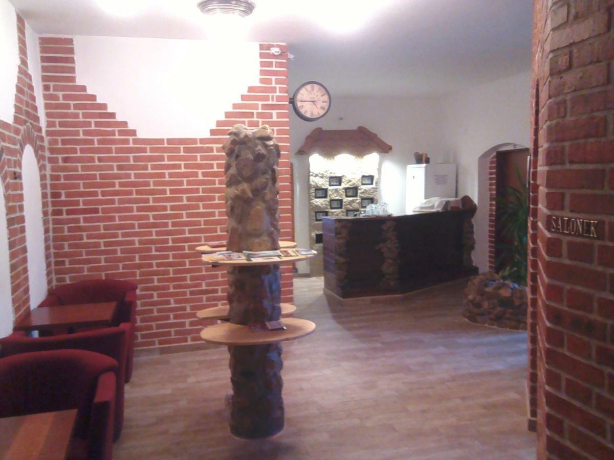 Ham-Ham National Park Hotel Havraniky Bagian luar foto